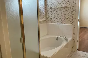 4418 Grantham Dr, Garland, TX 75043 - Photo 14