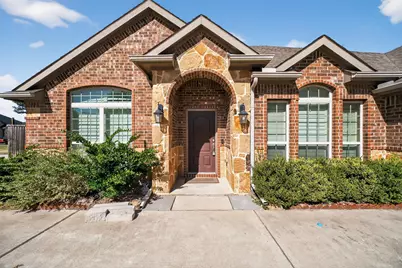 4701 Bungalow Drive, Garland, TX 75043 - Photo 2