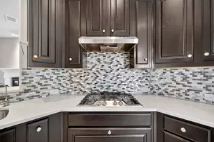 4701 Bungalow Dr, Garland, TX 75043 - Photo 18