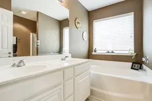 4408 Emerald Leaf Dr, Mansfield, TX 76063 - Photo 16