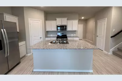 905 Ingalls Park Lane, Fort Worth, TX 76131 - Photo 2