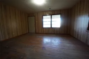 801 N Houston St, Lorena, TX 76655 - Photo 14