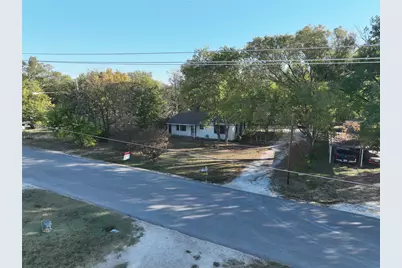 801 N Houston Street, Lorena, TX 76655 - Photo 1