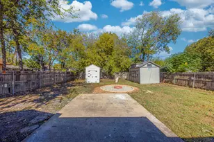 8528 Pemberton Ct, White Settlement, TX 76108 - Photo 32