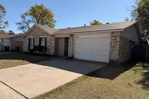 1722 Dorchester Dr, Arlington, TX 76014 - Photo 1