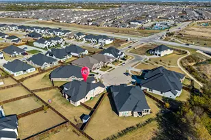 801 Copperleaf Dr, Justin, TX 76247 - Photo 6