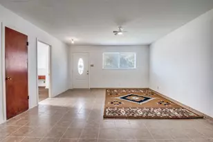 409 Roberts Cir, Arlington, TX 76010 - Photo 6