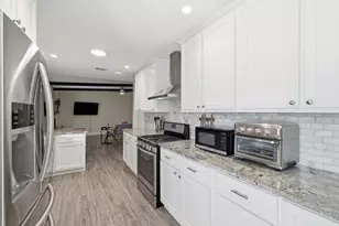 3809 Wharton Dr, Fort Worth, TX 76133 - Photo 12