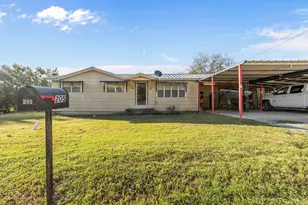 205 College St, Chico, TX 76431 - Photo 6
