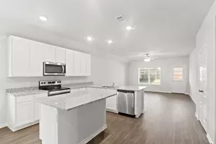 9957 Dynamics Dr, Fort Worth, TX 76131 - Photo 2