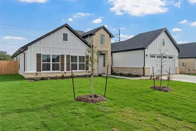 920 Gallant Fox Road, Hewitt, TX 76643 - Photo 1
