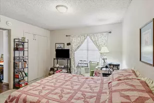 722 Creekwood Ct, Lewisville, TX 75067 - Photo 22