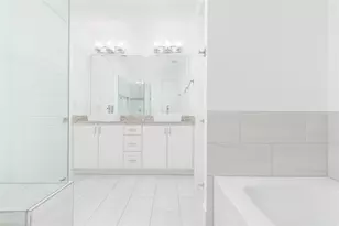 251 S Mill St, Lewisville, TX 75057 - Photo 14