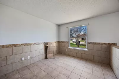 1609 Jester Court, Little Elm, TX 75036 - Photo 4