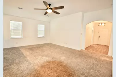 8405 Smokey Creek Pass, Fort Worth, TX 76179 - Photo 4