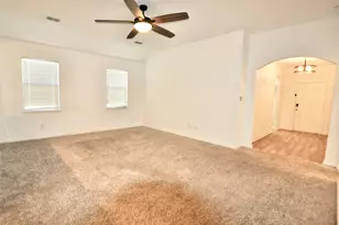 8405 Smokey Creek Pass, Fort Worth, TX 76179 - Photo 4