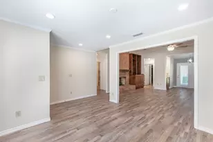 409 Doral Pl, Garland, TX 75043 - Photo 10