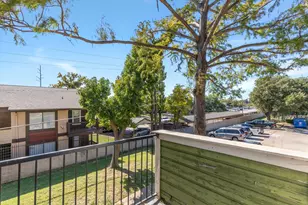 9807 Walnut St, Dallas, TX 75243 - Photo 14