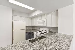 9807 Walnut St, Dallas, TX 75243 - Photo 6