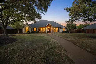 212 Ashmore Pl, Haslet, TX 76052 - Photo 2