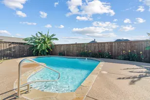 1667 Fraser Dr, Burleson, TX 76028 - Photo 2