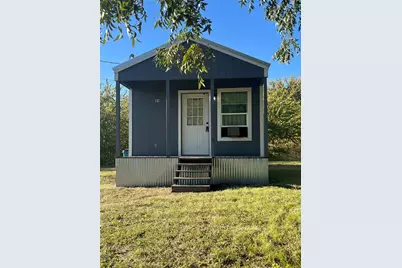 414 Cowan Street, Bowie, TX 76230 - Photo 1