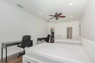 2725 Phillips Dr, Garland, TX 75044 - Photo 20