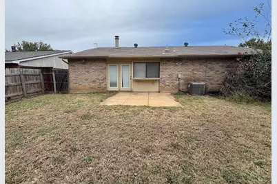 6808 Blackberry Drive, Arlington, TX 76016 - Photo 20