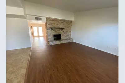 6808 Blackberry Drive, Arlington, TX 76016 - Photo 2