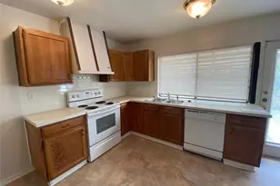 6808 Blackberry Dr, Arlington, TX 76016 - Photo 8