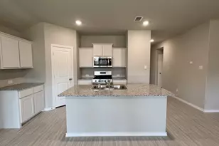 8457 Hollymead Ln, Fort Worth, TX 76131 - Photo 2