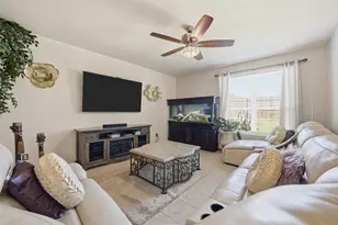 556 Griffith Dr, Saginaw, TX 76179 - Photo 2