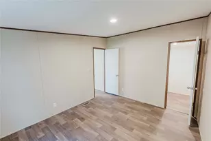 424 Brazos Mountain Dr, Weatherford, TX 76087 - Photo 16