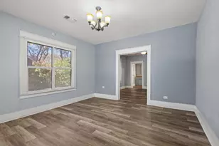 113 E Cummings St, Gainesville, TX 76240 - Photo 6