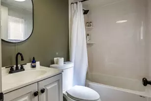 309 W Bryant St, Elm Mott, TX 76640 - Photo 10