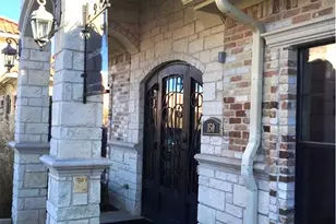 1135 Kinwest Pkwy, Irving, TX 75063 - Photo 4