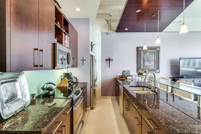 2600 W 7th Street #2424, Fort Worth, TX 76107 - Photo 6