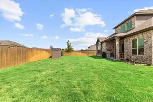 625 Alaina Dr, DeSoto, TX 75115 - Photo 38