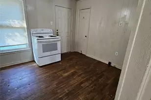 322 N Lakeview Dr, Lacy Lakeview, TX 76705 - Photo 8