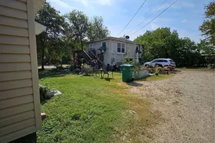 322 N Lakeview Dr, Lacy Lakeview, TX 76705 - Photo 2