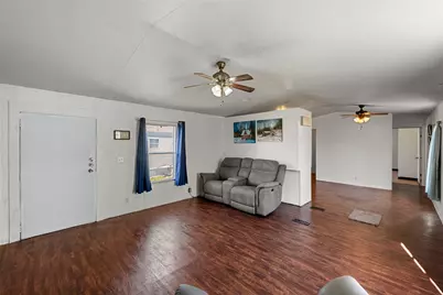 803 Evening Drive, Arlington, TX 76001 - Photo 16