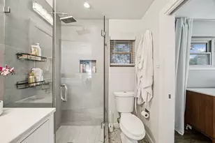 10017 Medlock Dr, Dallas, TX 75218 - Photo 20