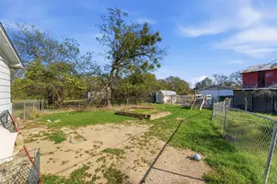 1906 Lillian Ave, Glenn Heights, TX 75154 - Photo 30