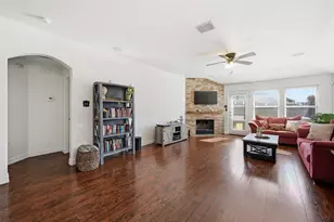 1408 Rosson Rd, Little Elm, TX 75068 - Photo 4