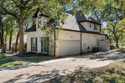 519 Runaway Bay Drive, Runaway Bay, TX 76426 - Photo 4