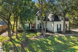 519 Runaway Bay Dr, Runaway Bay, TX 76426 - Photo 2