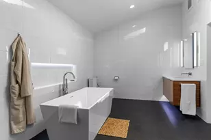 16831 Thomas Chapel Dr, Dallas, TX 75248 - Photo 6