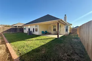 225 Lovers Path Dr, Springtown, TX 76082 - Photo 16