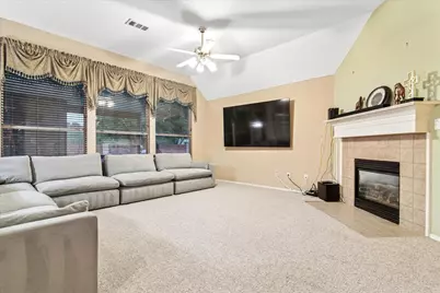 621 Candle Meadow Boulevard, DeSoto, TX 75115 - Photo 8
