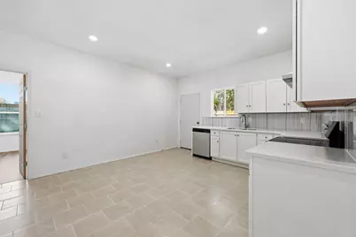 214 Pembrook Street, Lake Dallas, TX 75065 - Photo 8